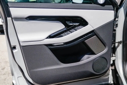 Land Rover Range Rover Evoque Dynamic SE AWD 2026