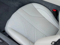 Aston Martin Vantage Base Roadster 2026