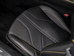 Aston Martin Vantage Base Roadster 2026