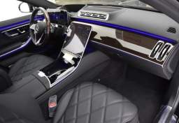 Mercedes-Benz S-Class Maybach S 580 4MATIC Sedan 2026