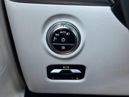 Mercedes-Benz C-Class C 300 Sedan 2026