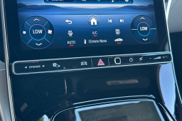 Mercedes-Benz C-Class C 300 4MATIC Sedan 2026