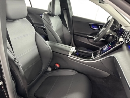 Mercedes-Benz C-Class C 300 4MATIC Sedan 2026