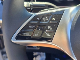 Mercedes-Benz C-Class C 300 4MATIC Sedan 2026
