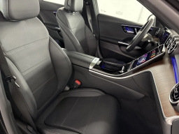 Mercedes-Benz C-Class C 300 4MATIC Sedan 2026