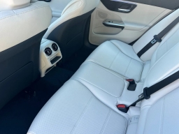 Mercedes-Benz C-Class C 300 4MATIC Sedan 2026