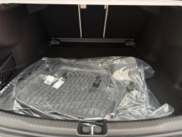 Mercedes-Benz C-Class C 300 4MATIC Sedan 2026