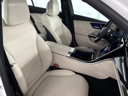 Mercedes-Benz C-Class C 300 4MATIC Sedan 2026