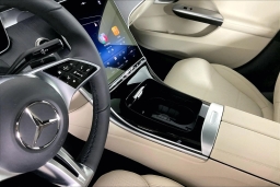 Mercedes-Benz C-Class C 300 4MATIC Sedan 2026