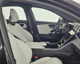 Mercedes-Benz C-Class C 300 4MATIC Sedan 2026