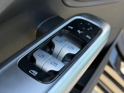 Mercedes-Benz C-Class C 300 4MATIC Sedan 2026