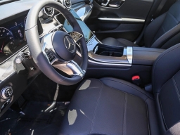 Mercedes-Benz C-Class C 300 4MATIC Sedan 2026