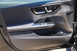 Mercedes-Benz C-Class C 300 4MATIC Sedan 2026
