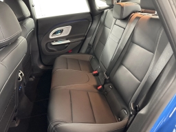Mercedes-Benz CLA CLA 350 4MATIC Sedan 2026