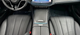 Mercedes-Benz E-Class E 350 4MATIC Sedan 2025