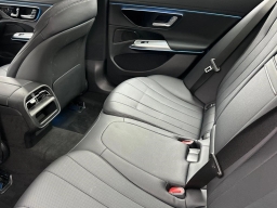 Mercedes-Benz E-Class E 350 4MATIC Sedan 2025