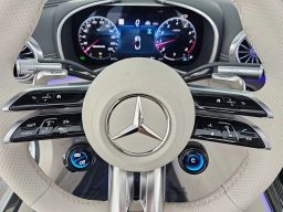 Mercedes-Benz SL AMG SL 63 Roadster 2026