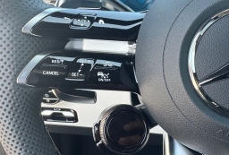 Mercedes-Benz SL AMG SL 63 S E Performance Roadster 2026