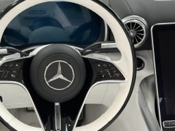 Mercedes-Benz SL Maybach SL 680 Monogram Series Roadster 2026