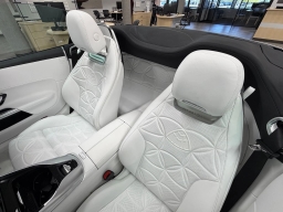 Mercedes-Benz SL Maybach SL 680 Monogram Series Roadster 2026