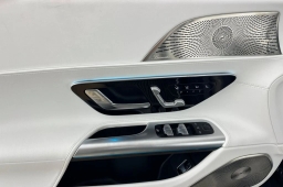 Mercedes-Benz SL Maybach SL 680 Monogram Series Roadster 2026