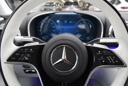 Mercedes-Benz SL Maybach SL 680 Monogram Series Roadster 2026