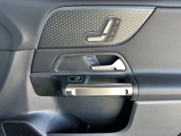 Mercedes-Benz GLB GLB 250 SUV 2026