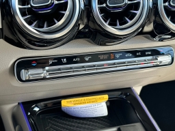 Mercedes-Benz GLB GLB 250 4MATIC SUV 2026