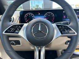 Mercedes-Benz GLB GLB 250 4MATIC SUV 2026