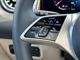Mercedes-Benz GLB GLB 250 4MATIC SUV 2026