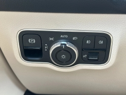 Mercedes-Benz GLB GLB 250 4MATIC SUV 2026