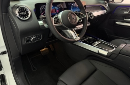 Mercedes-Benz GLB GLB 250 4MATIC SUV 2026