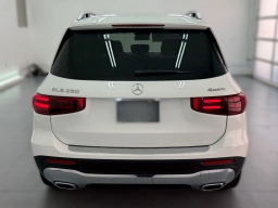 Mercedes-Benz GLB GLB 250 4MATIC SUV 2026