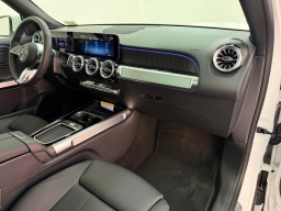 Mercedes-Benz GLB GLB 250 4MATIC SUV 2026