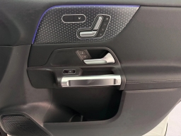 Mercedes-Benz GLB GLB 250 4MATIC SUV 2026