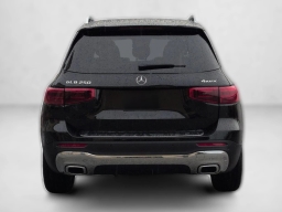 Mercedes-Benz GLB GLB 250 4MATIC SUV 2026