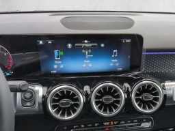 Mercedes-Benz GLB GLB 250 4MATIC SUV 2026