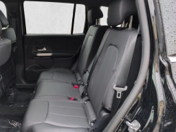 Mercedes-Benz GLB GLB 250 4MATIC SUV 2026