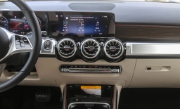 Mercedes-Benz GLB GLB 250 4MATIC SUV 2026