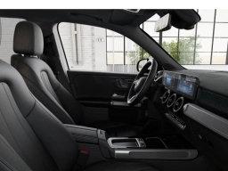 Mercedes-Benz GLB GLB 250 4MATIC SUV 2026