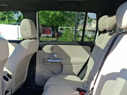 Mercedes-Benz GLB GLB 250 4MATIC SUV 2026