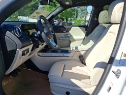 Mercedes-Benz GLB GLB 250 4MATIC SUV 2026