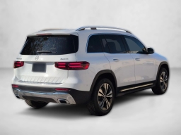 Mercedes-Benz GLB GLB 250 4MATIC SUV 2026