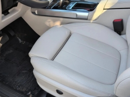 Mercedes-Benz GLB GLB 250 4MATIC SUV 2026