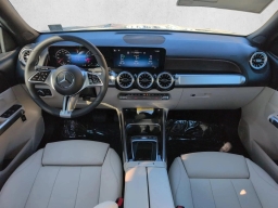 Mercedes-Benz GLB GLB 250 4MATIC SUV 2026