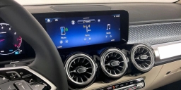 Mercedes-Benz GLB GLB 250 4MATIC SUV 2026