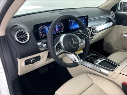 Mercedes-Benz GLB GLB 250 4MATIC SUV 2026