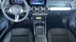 Mercedes-Benz GLB GLB 250 4MATIC SUV 2026