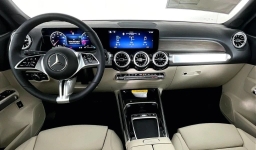 Mercedes-Benz GLB GLB 250 4MATIC SUV 2026