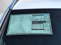 Mercedes-Benz GLB GLB 250 4MATIC SUV 2026